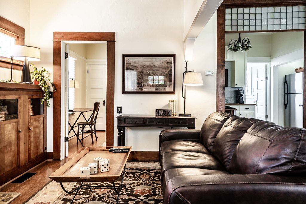 Photo of Livingroom in Nob Hill