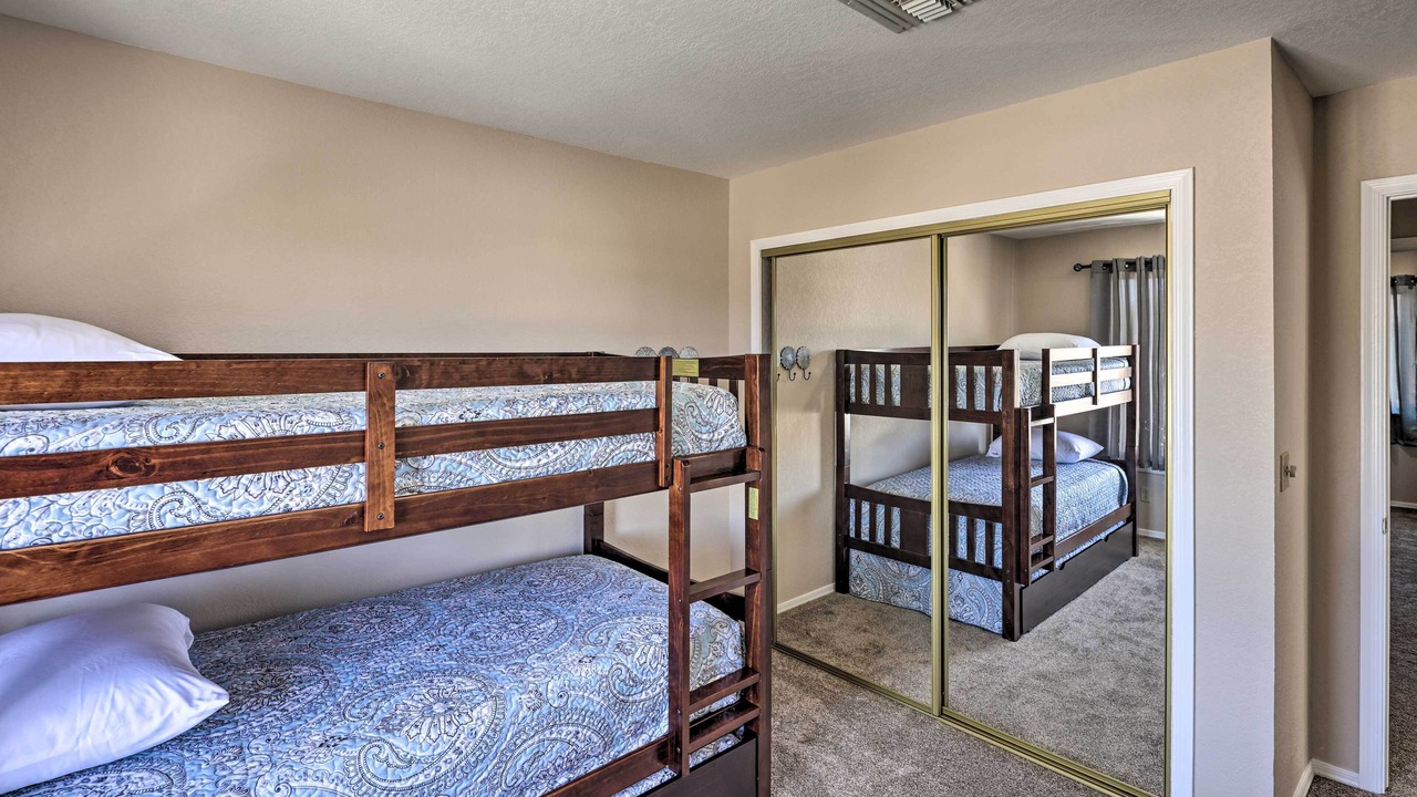 Photo of Bedroom in Bullhead City