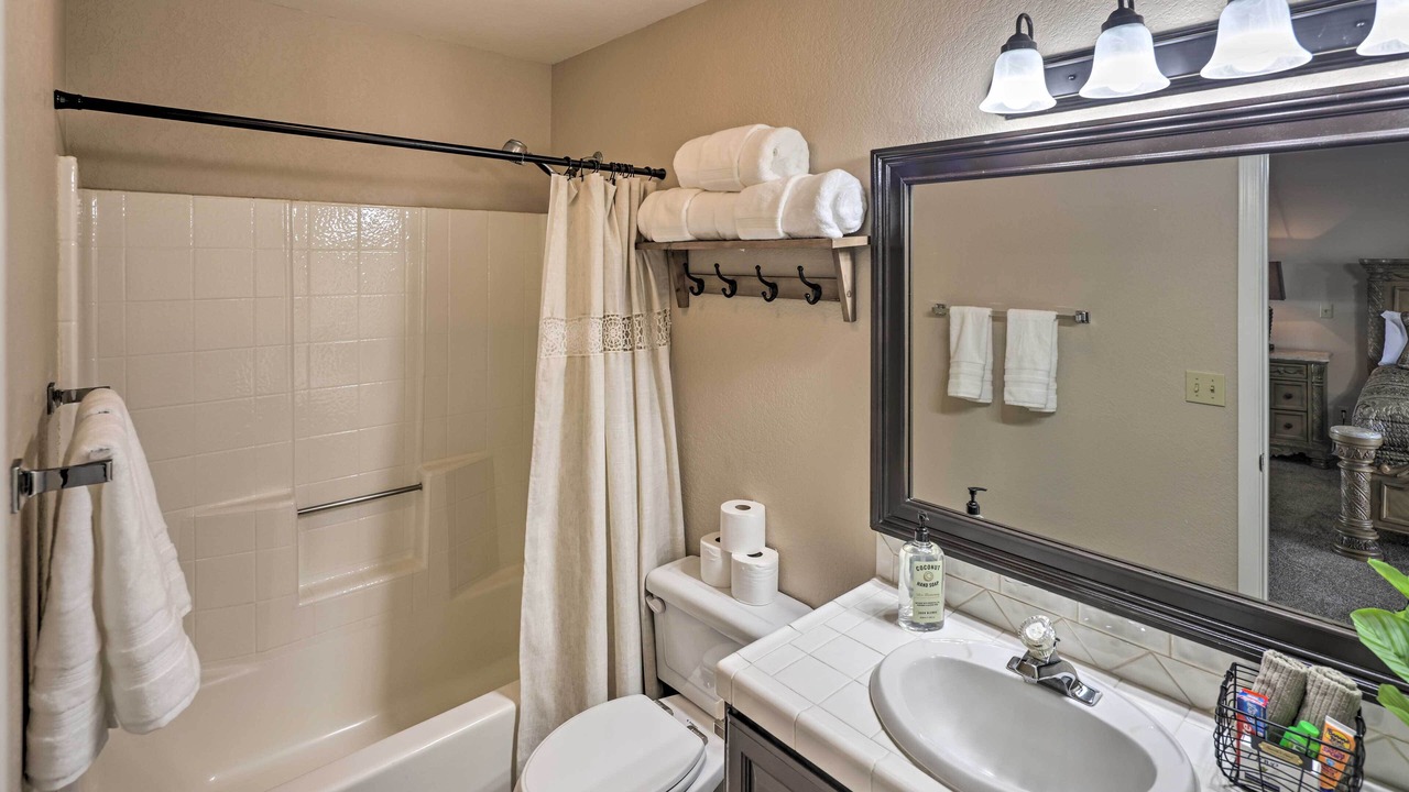 Photo of Bathroom in Bullhead City