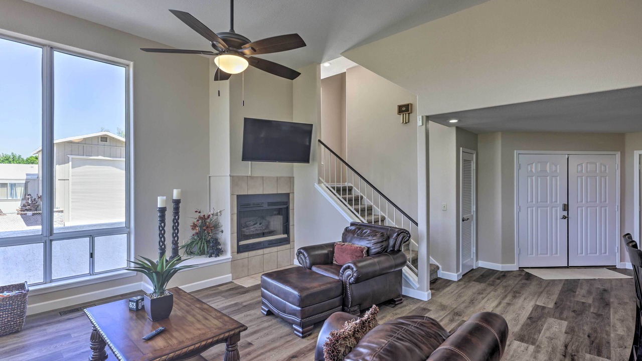 Photo of Livingroom in Bullhead City