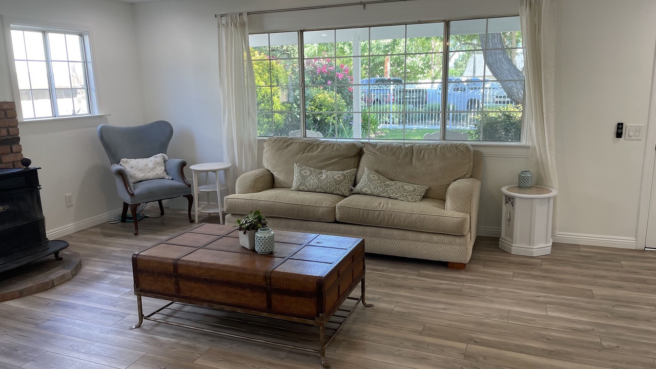 Photo of Livingroom in Temecula