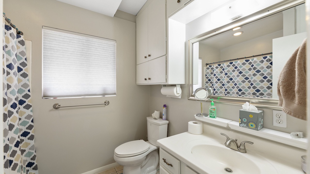 Photo of Bathroom in Black Canyon City