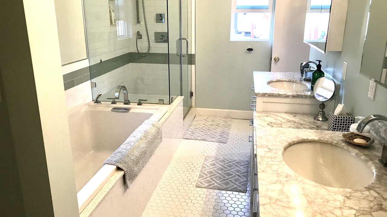 Photo of Bathroom in North Hollywood
