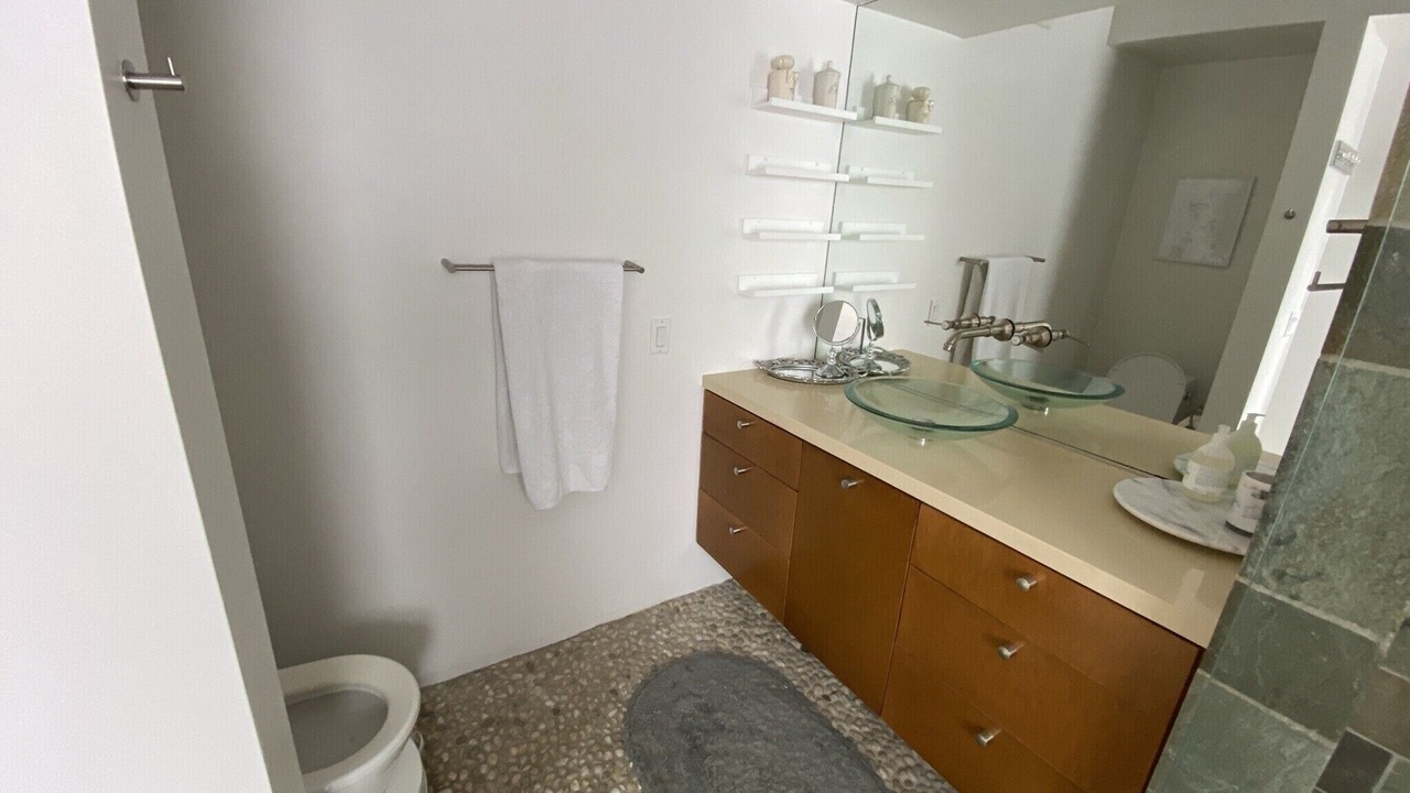 Photo of Bathroom in Ocean Park