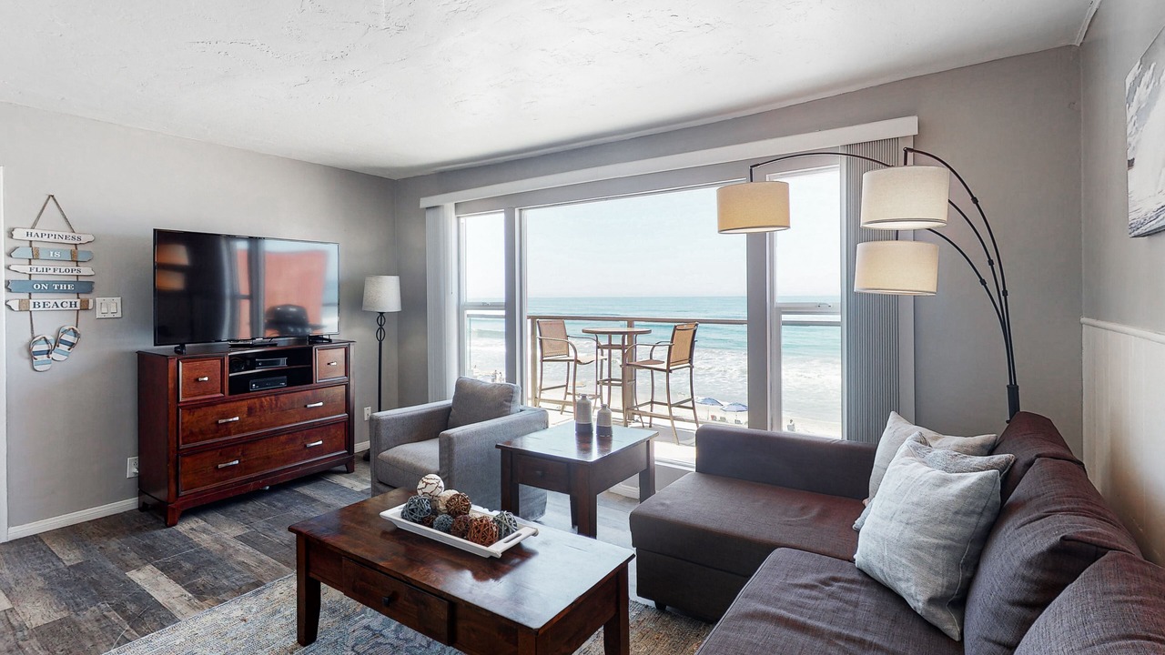 Photo of Livingroom in Carlsbad Village