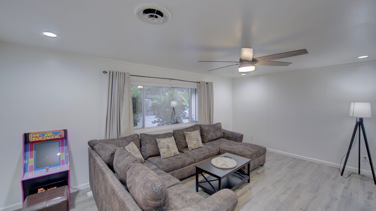 Photo of Livingroom in Chico