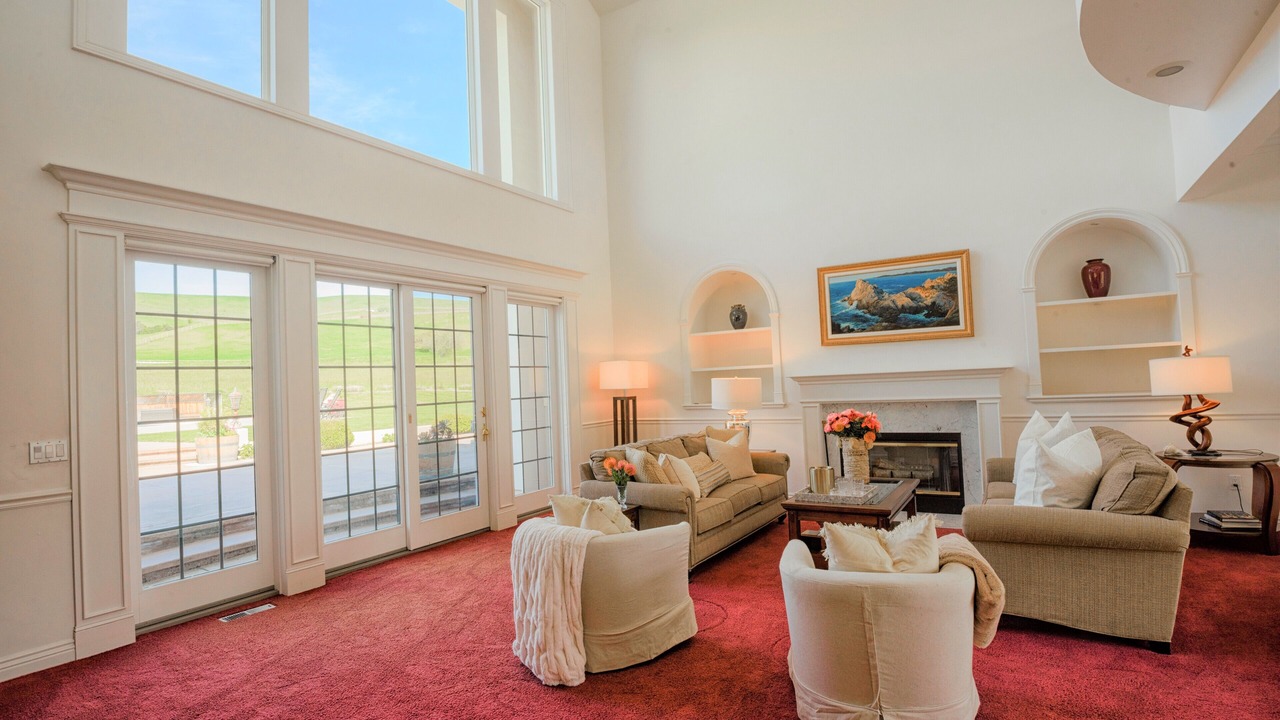 Photo of Livingroom in Salinas