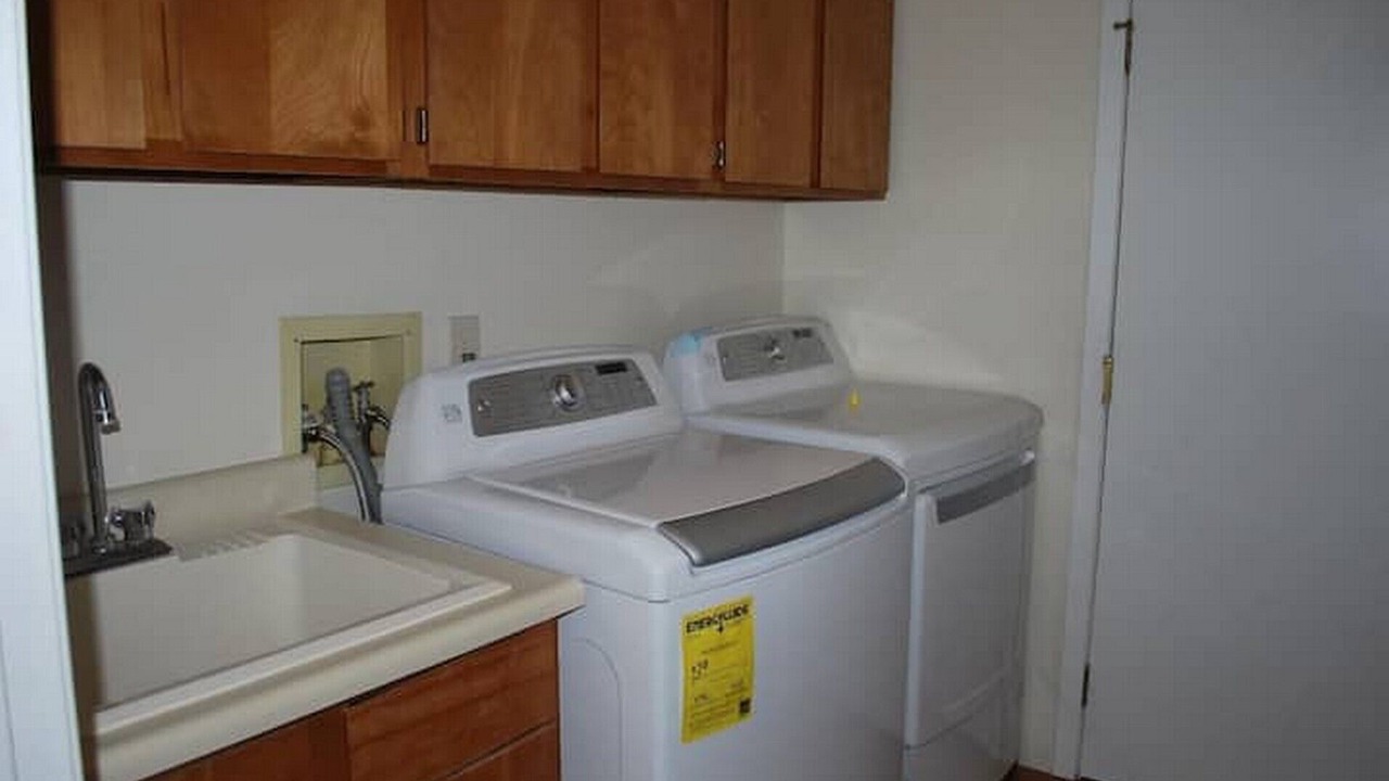 Photo of Bedroom in Kelseyville