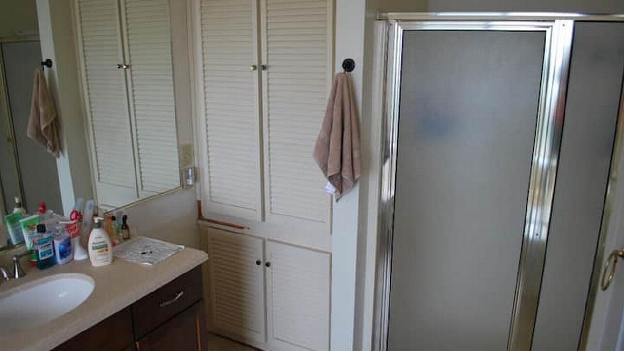Photo of Bathroom in Kelseyville