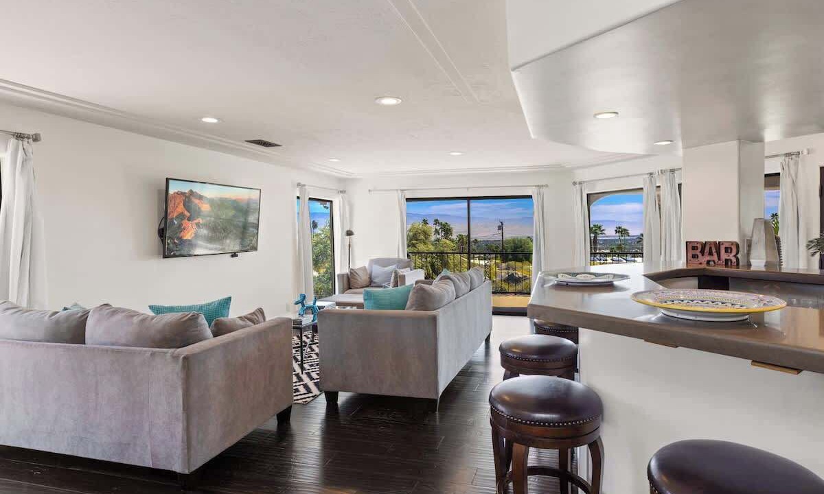 Photo of Livingroom in Chino Canyon