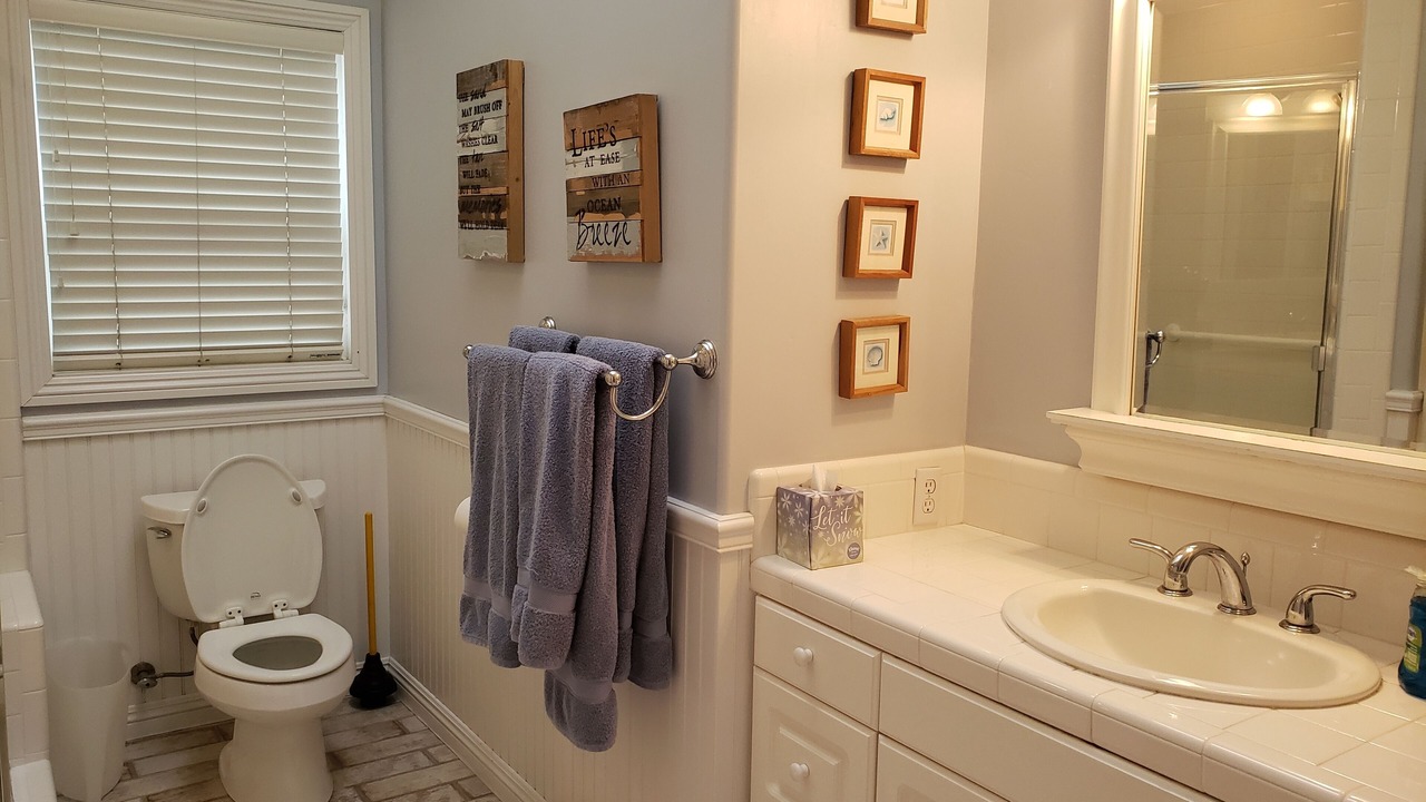 Photo of Bathroom in Coronado