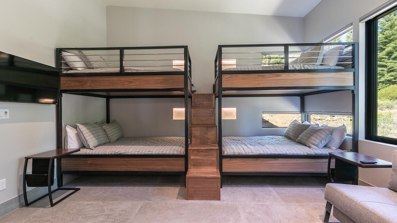 Photo of Bedroom in Ponderosa Palisades