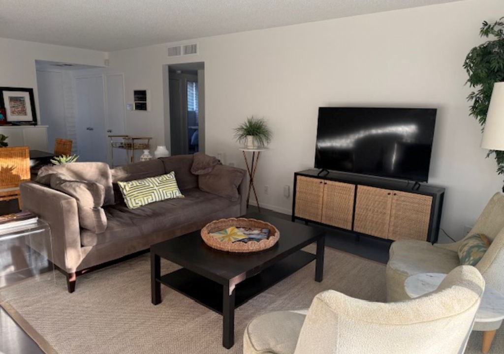 Photo of Livingroom in Palm Desert