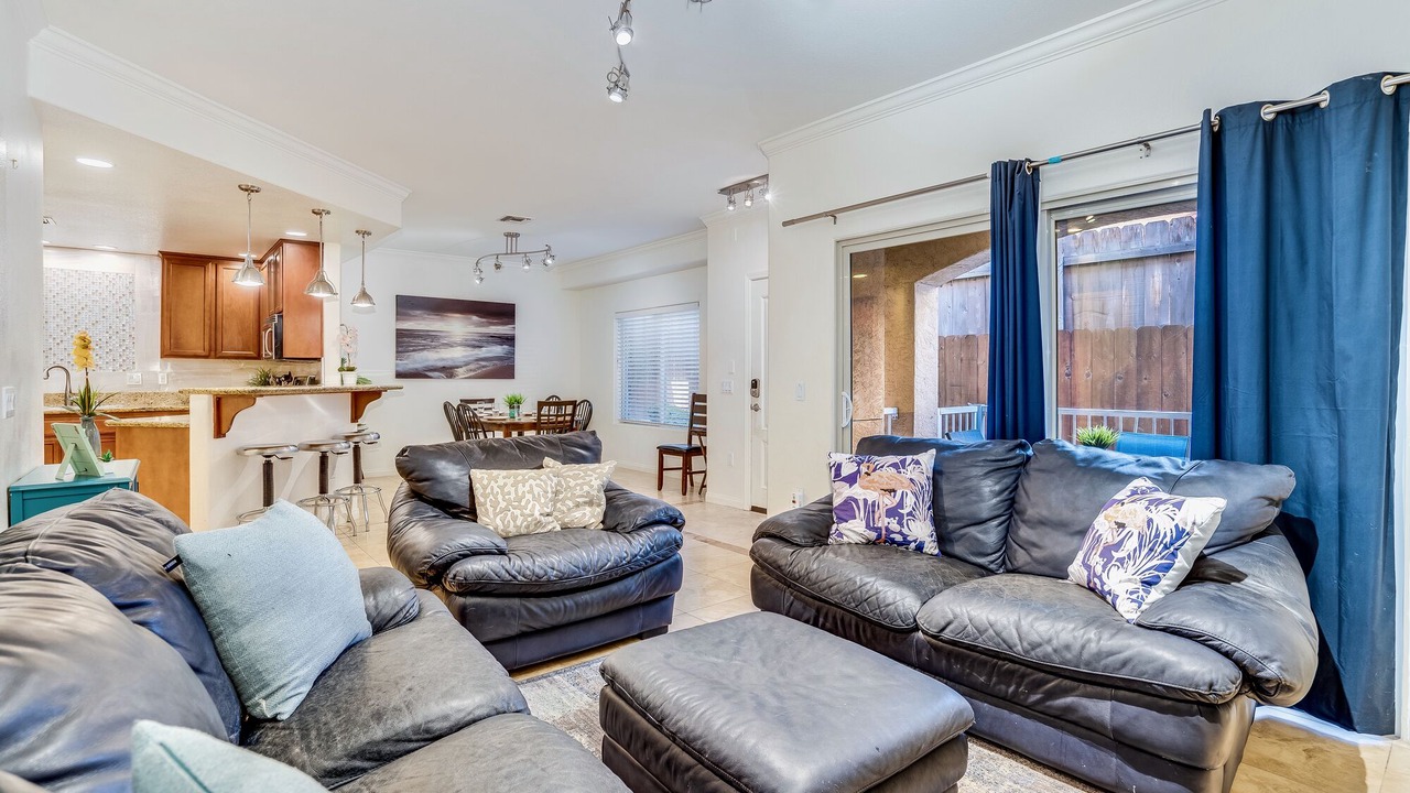 Photo of Livingroom in Pacific Beach