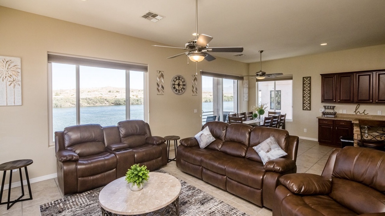 Photo of Livingroom in Bullhead City