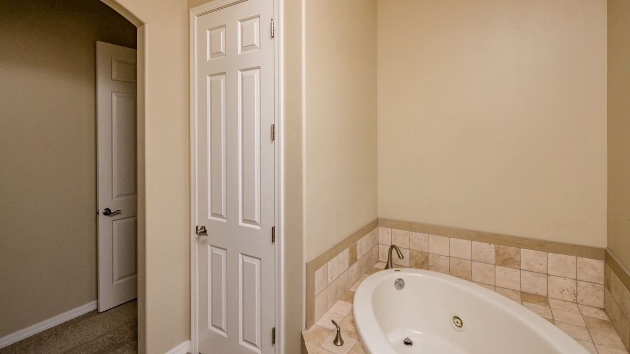 Photo of Bathroom in Bullhead City