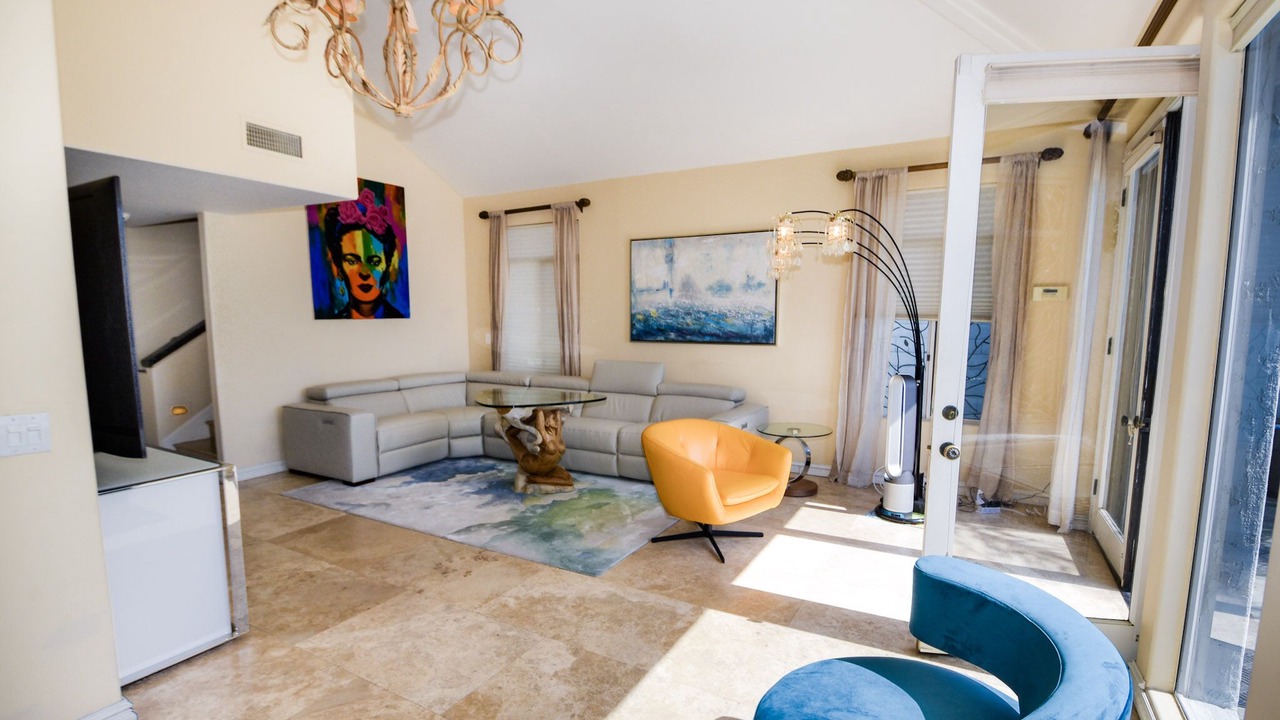 Photo of Livingroom in Coronado Cays