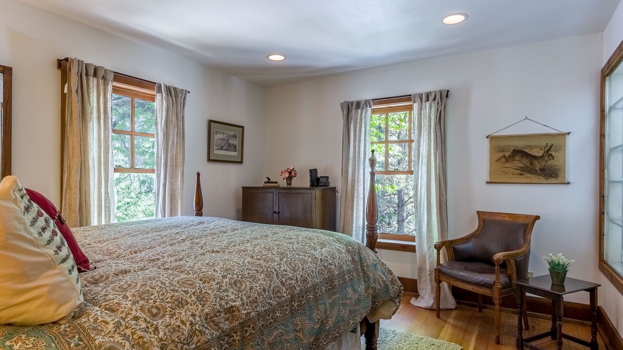 Photo of Bedroom in Downieville