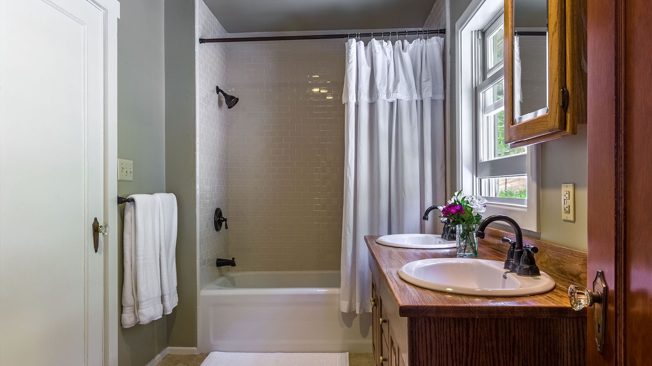 Photo of Bathroom in Downieville