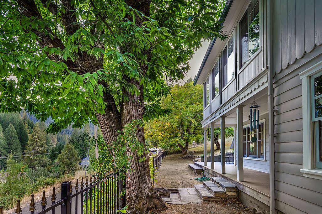 Photo of Patio Balcony in Downieville