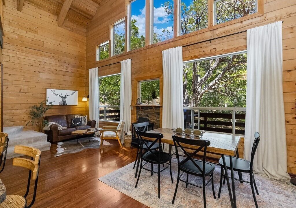 Photo of Livingroom in Prescott