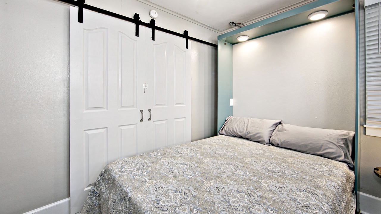 Photo of Bedroom in Nob Hill