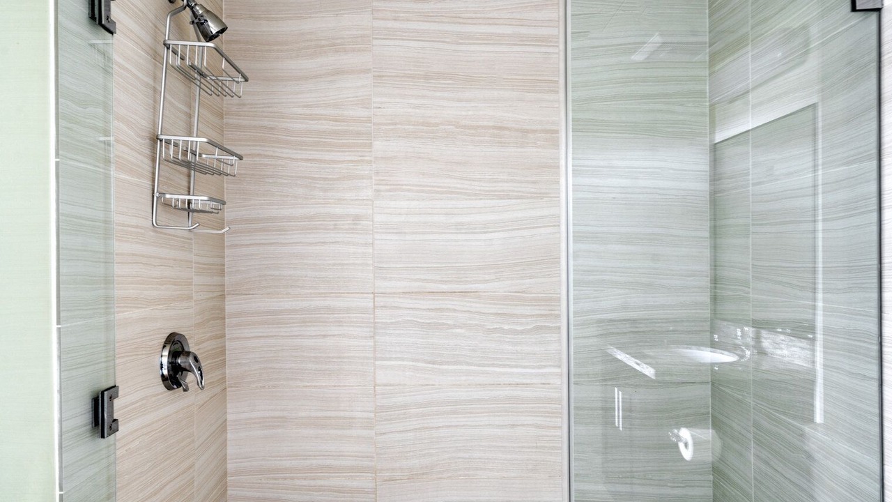 Photo of Bathroom in Evergreen Park