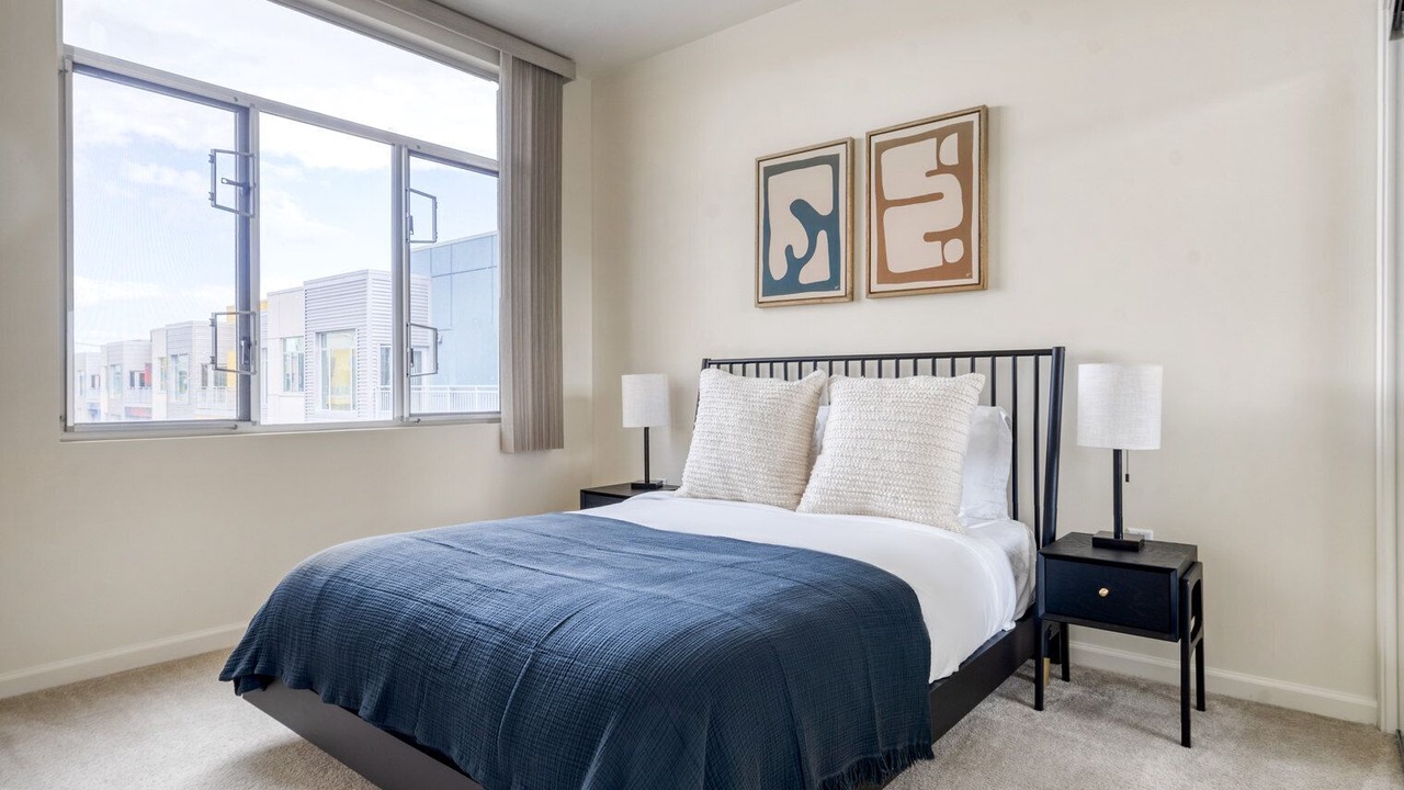 Photo of Bedroom in Evergreen Park