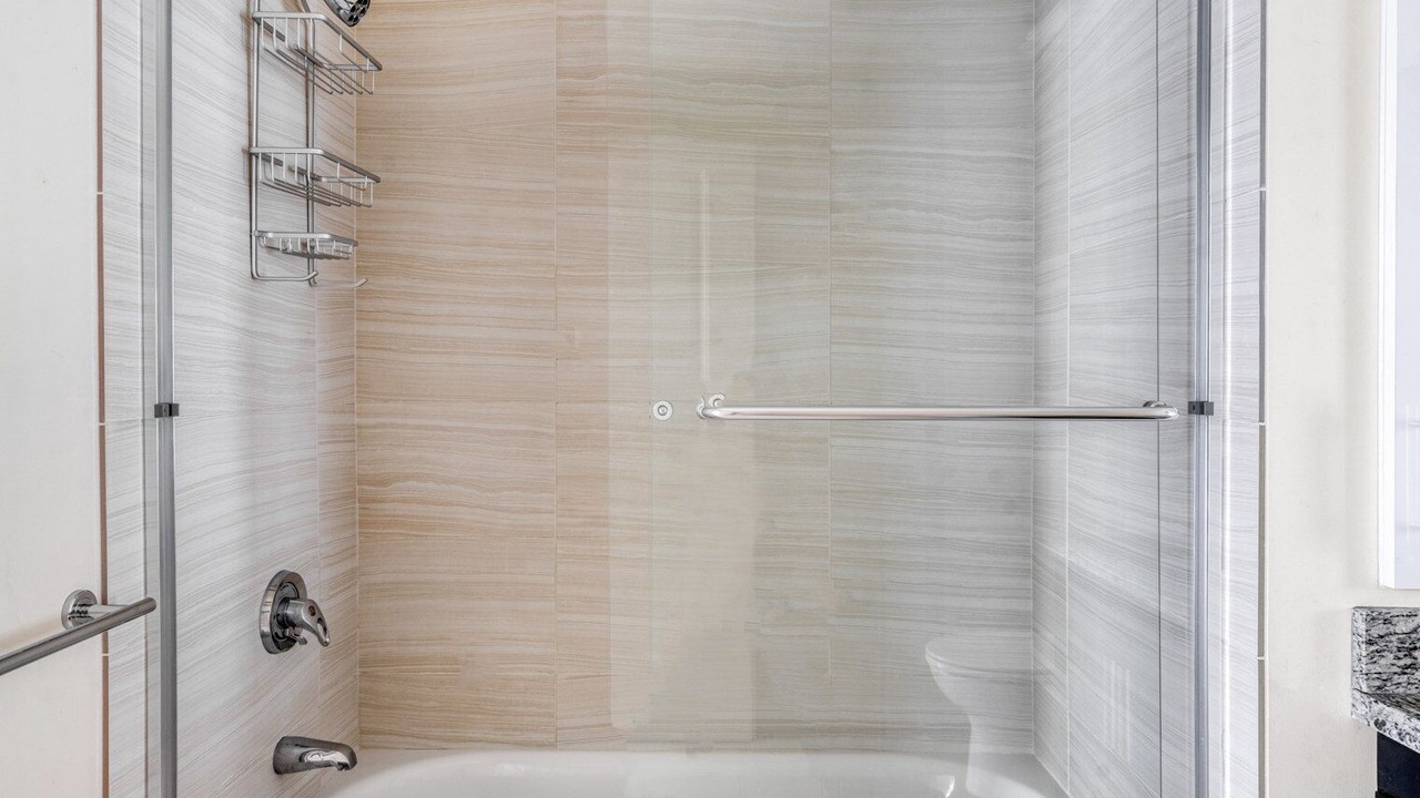 Photo of Bathroom in Evergreen Park