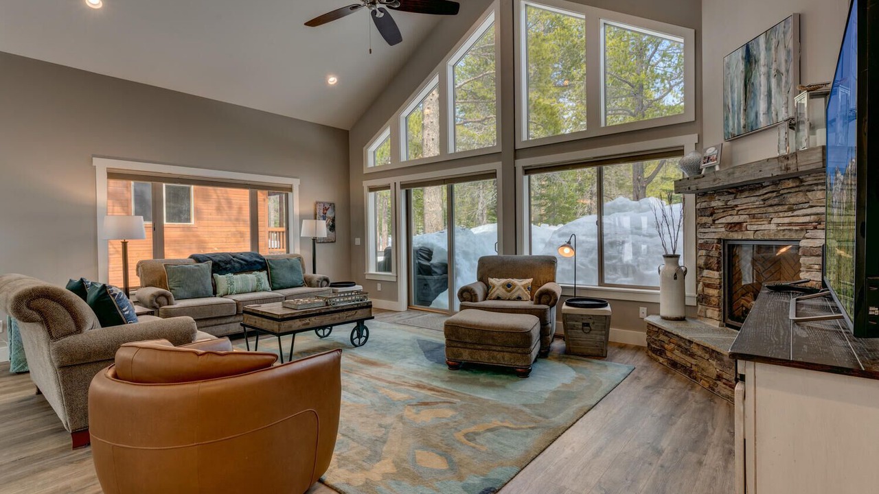 Photo of Livingroom in Truckee