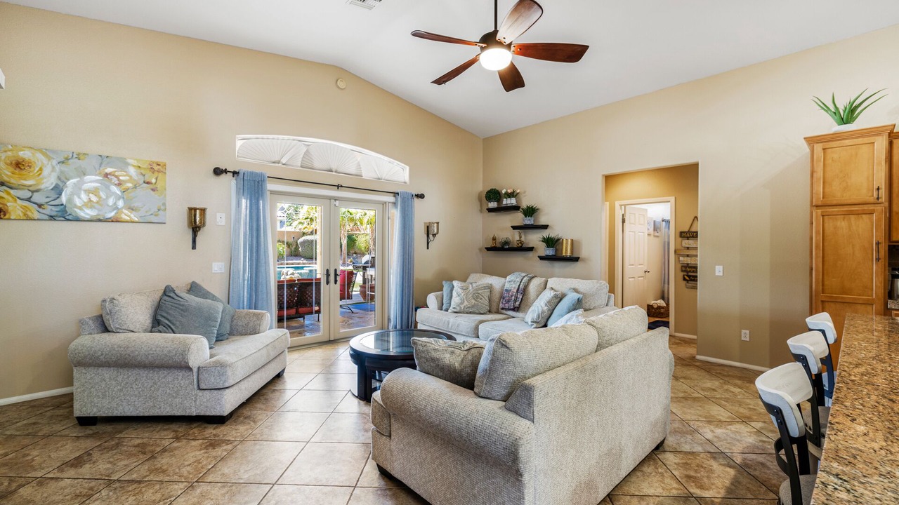 Photo of Livingroom in Desert Hot Springs