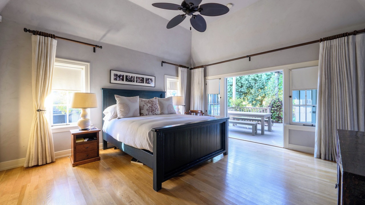 Photo of Bedroom in Los Feliz