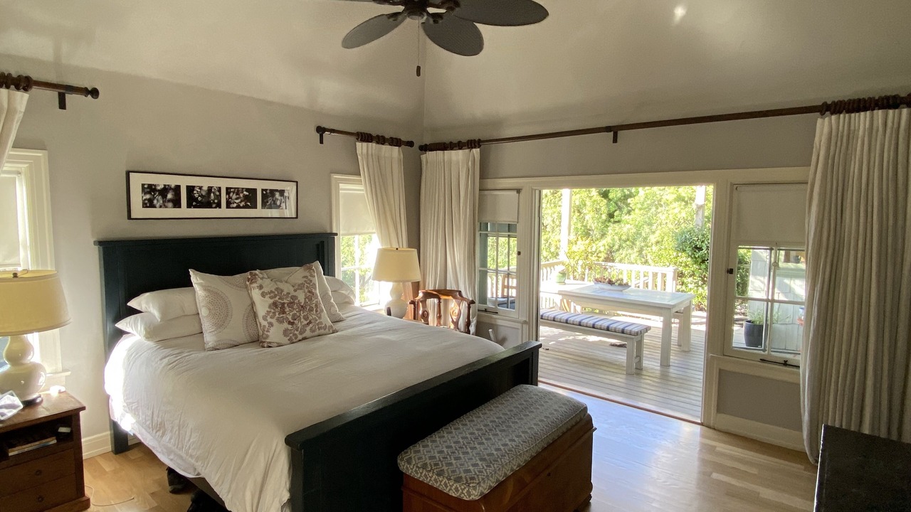 Photo of Bedroom in Los Feliz