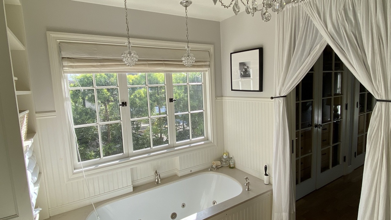 Photo of Bathroom in Los Feliz