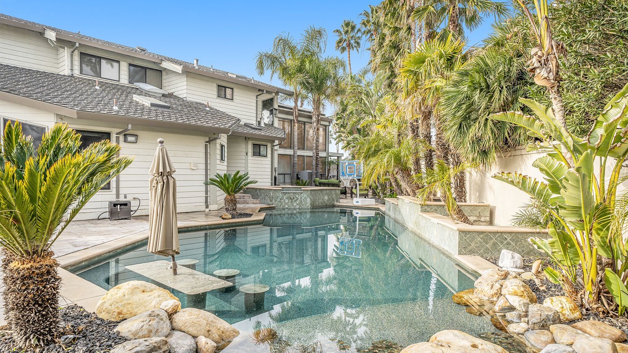 Photo of Outdoor in Discovery Bay