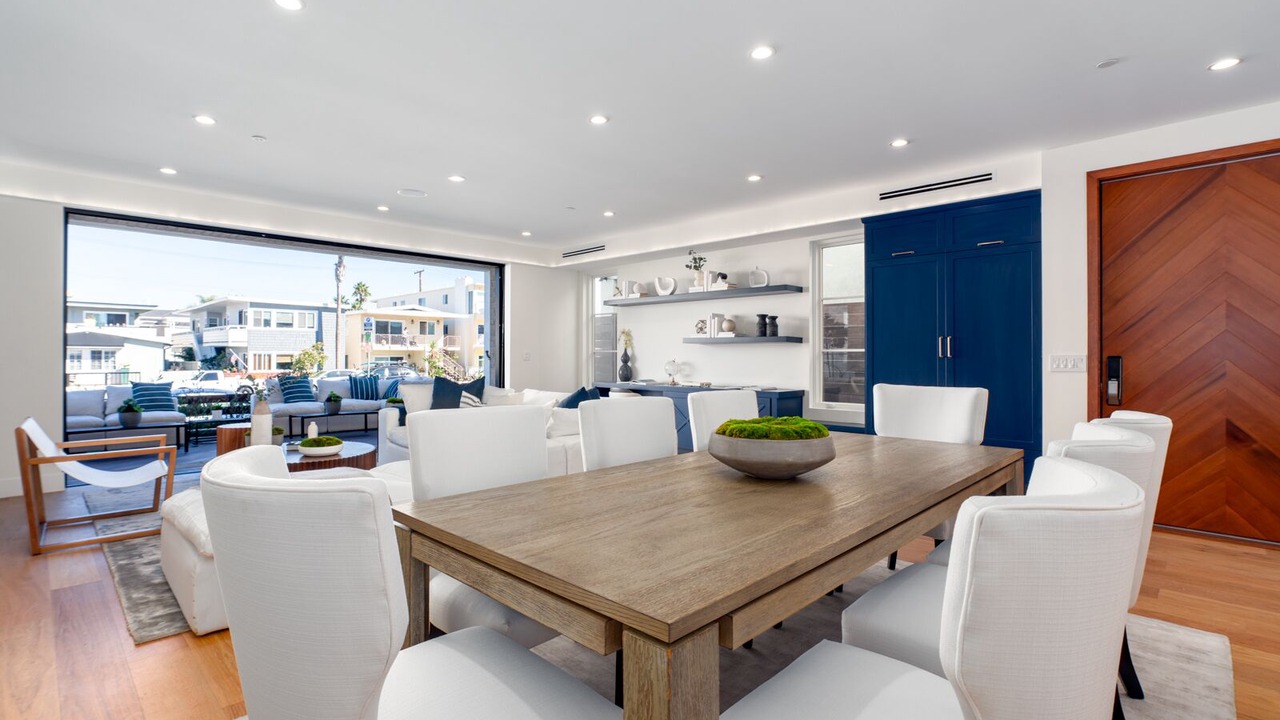 Photo of Bedroom in Balboa Peninsula