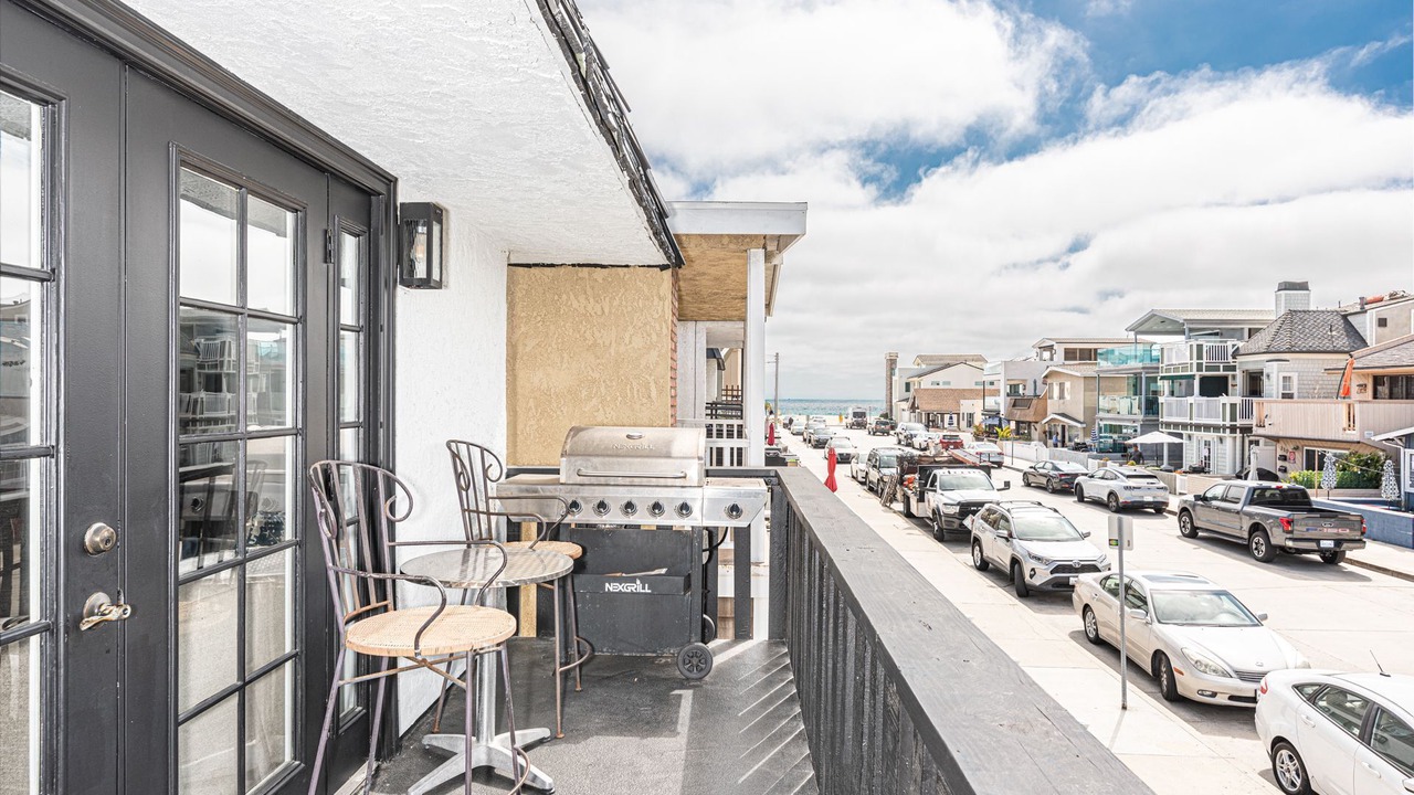 Photo of Patio Balcony in West Newport