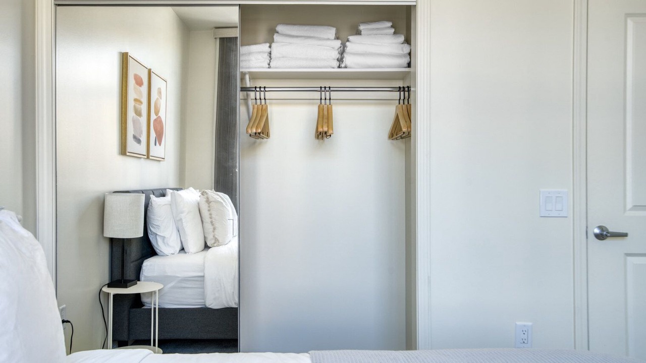 Photo of Bedroom in Evergreen Park