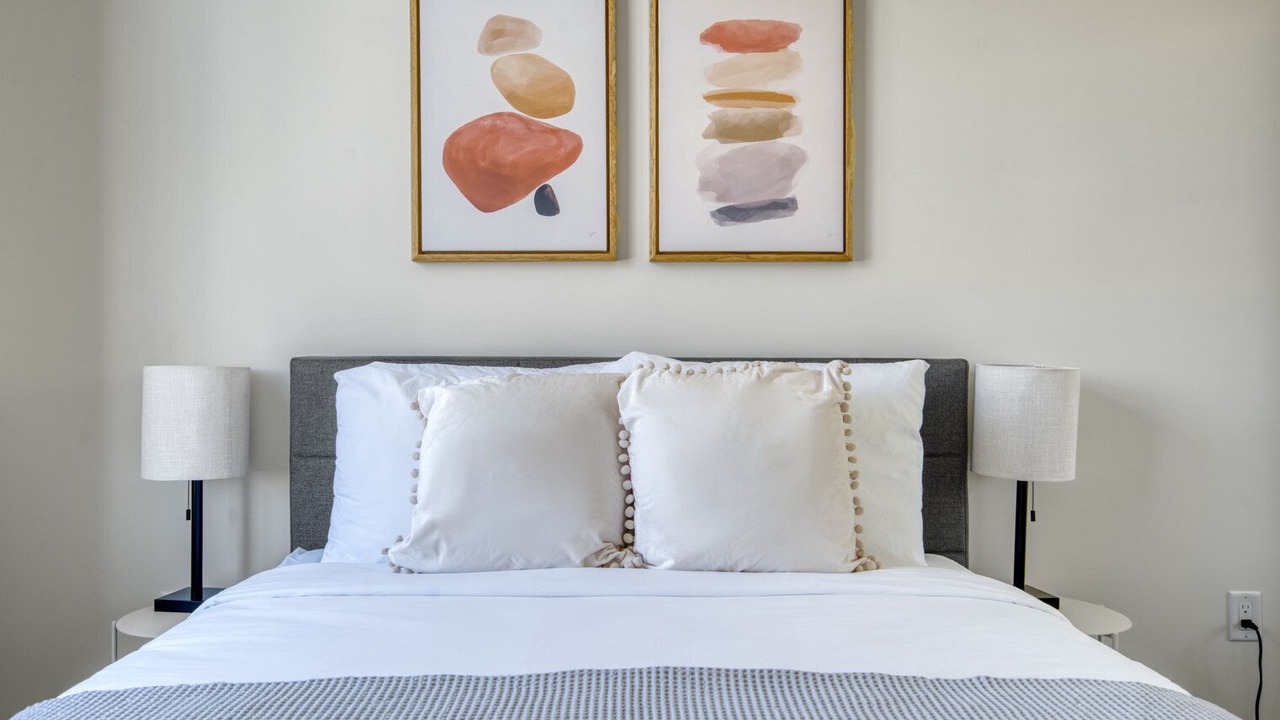Photo of Bedroom in Evergreen Park