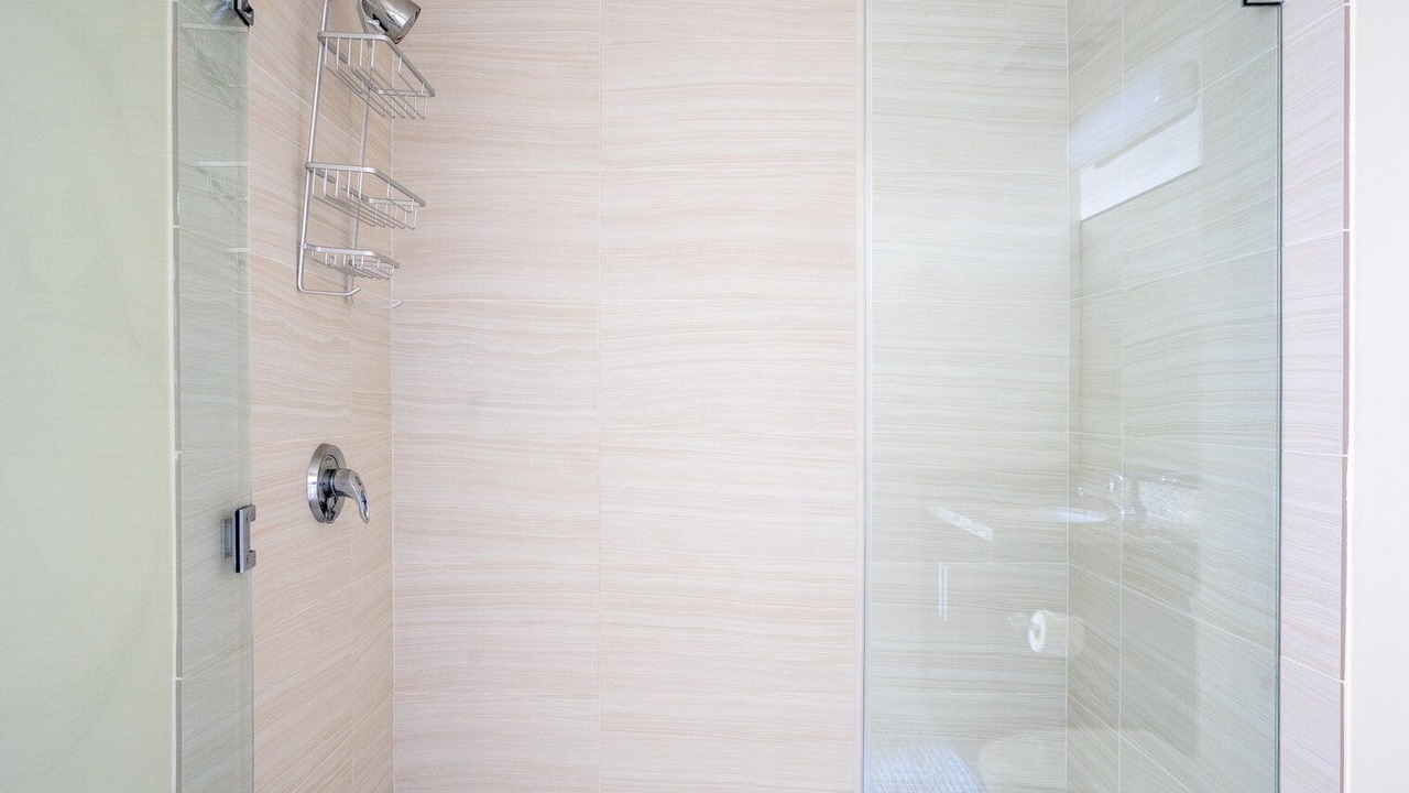 Photo of Bathroom in Evergreen Park