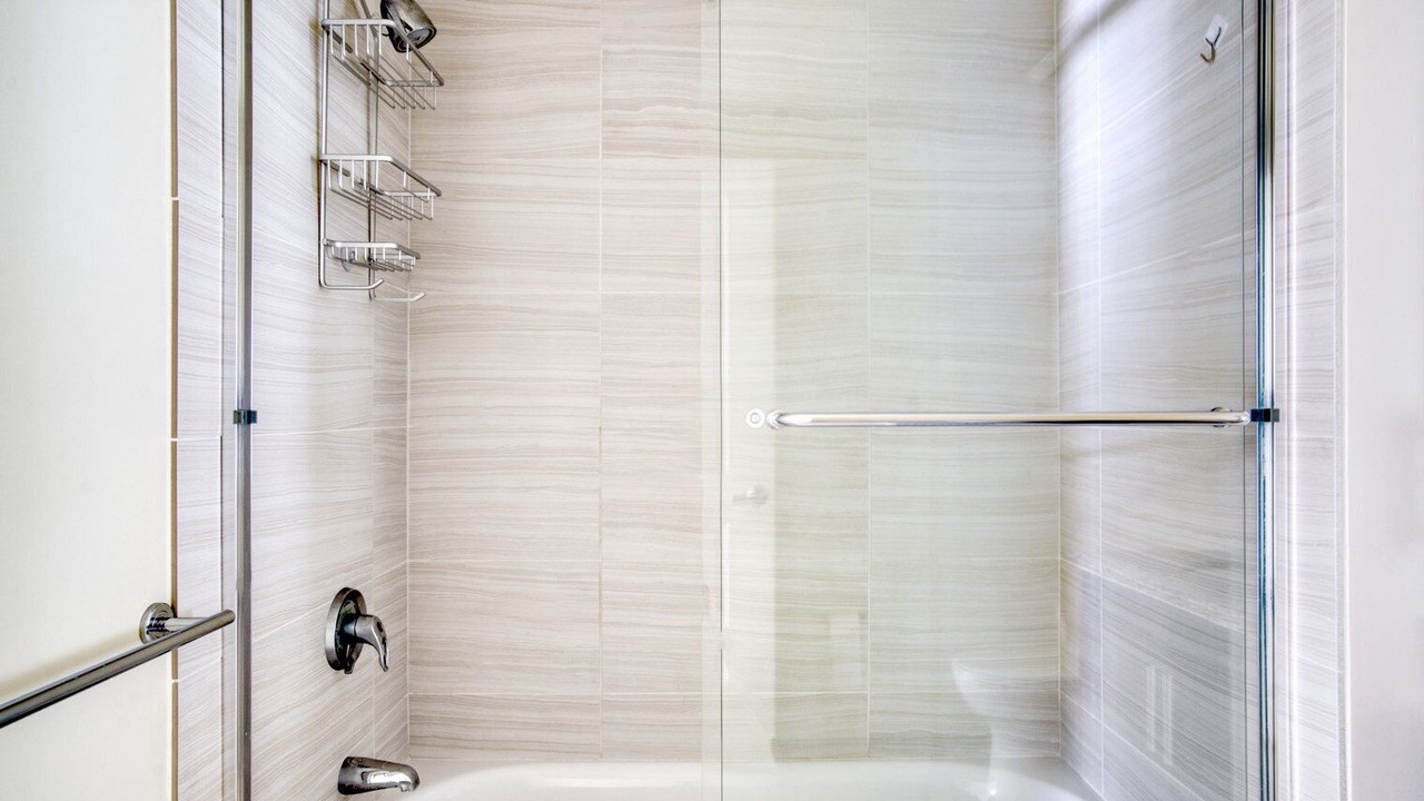 Photo of Bathroom in Evergreen Park