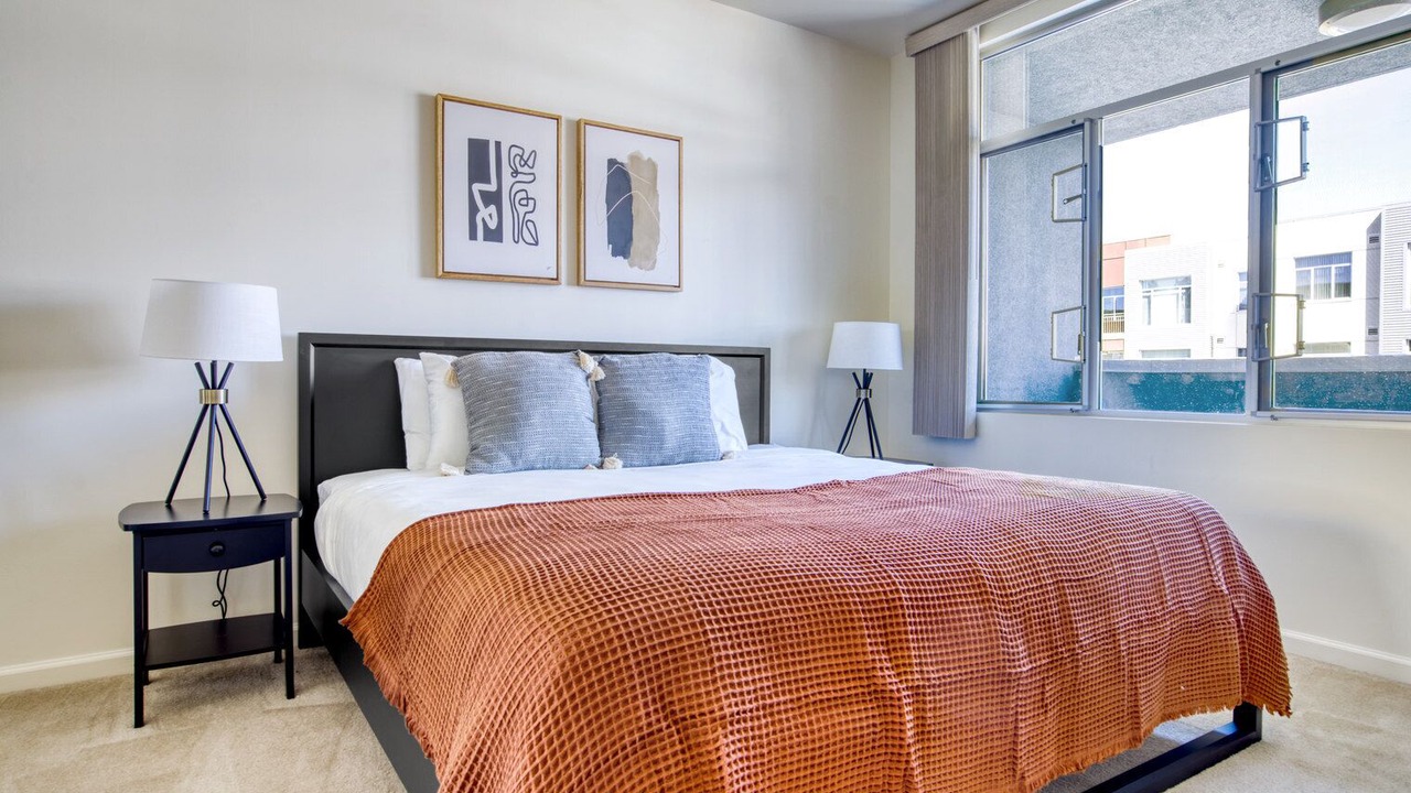 Photo of Bedroom in Evergreen Park