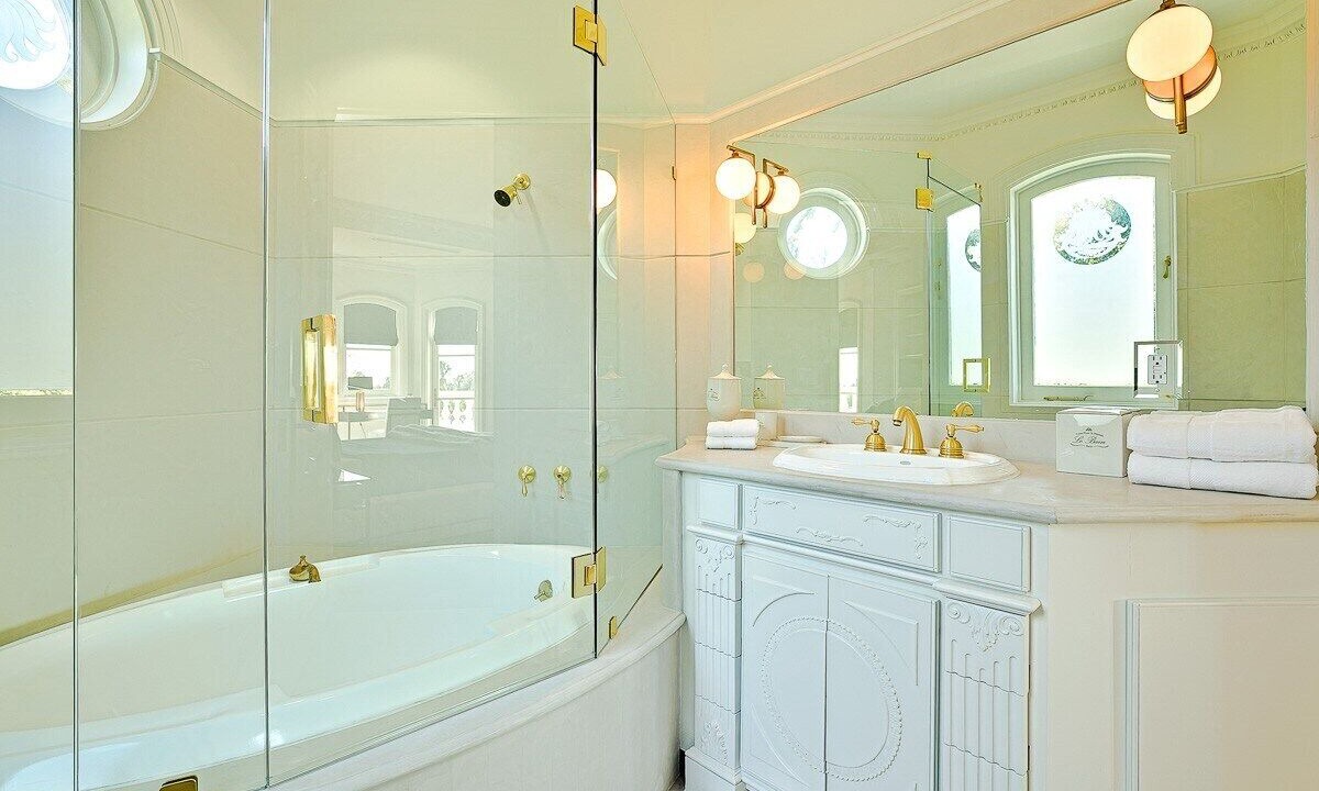 Photo of Bathroom in The Flats
