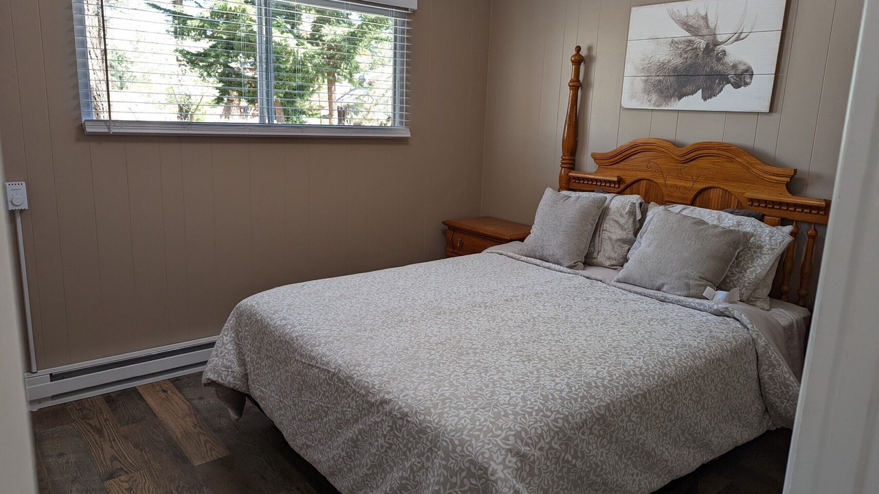 Photo of Bedroom in Wrightwood