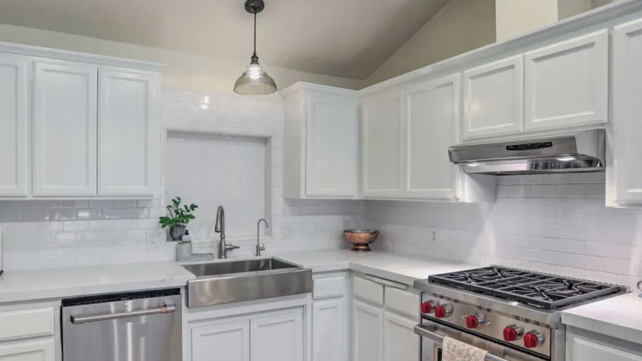Photo of Kitchen in Callender