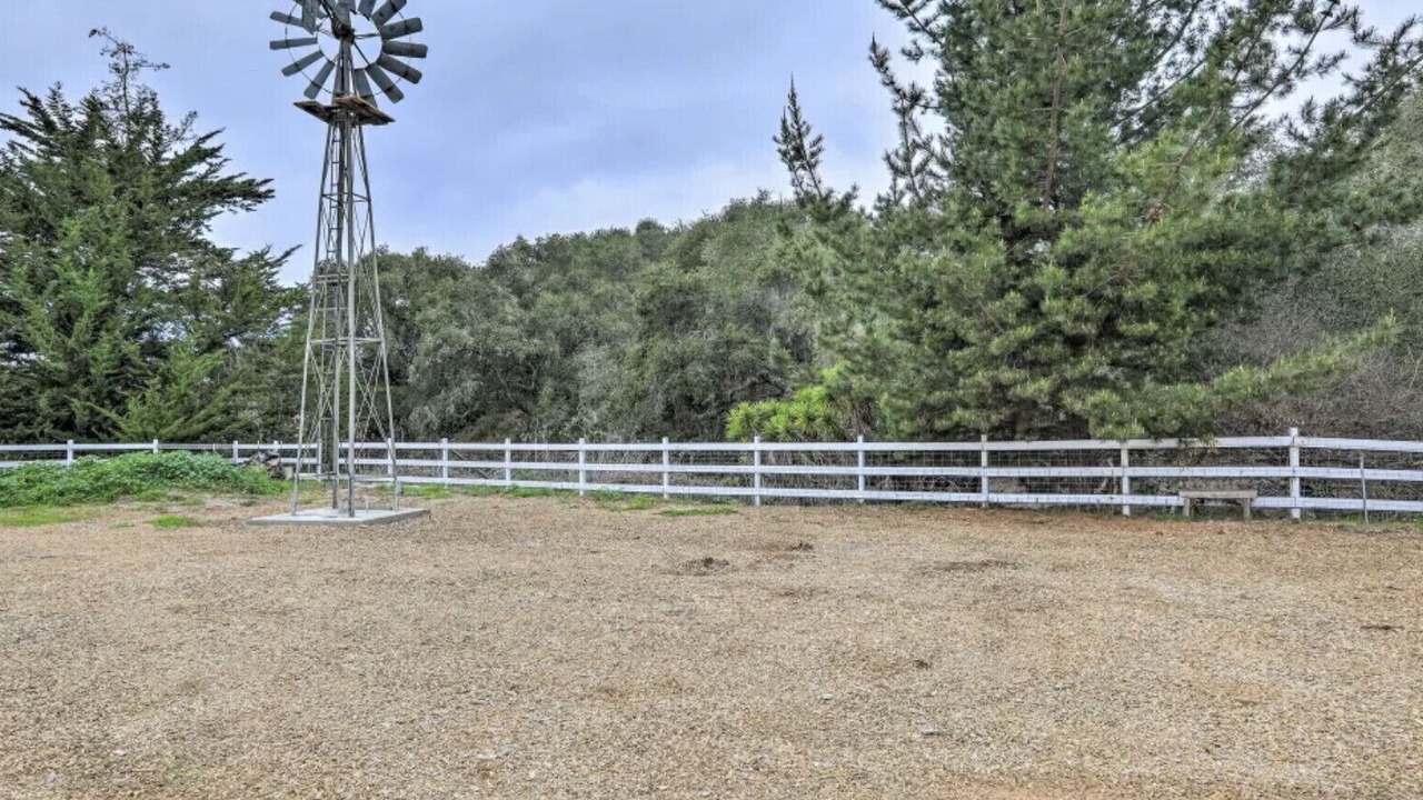Photo of Outdoor in Callender