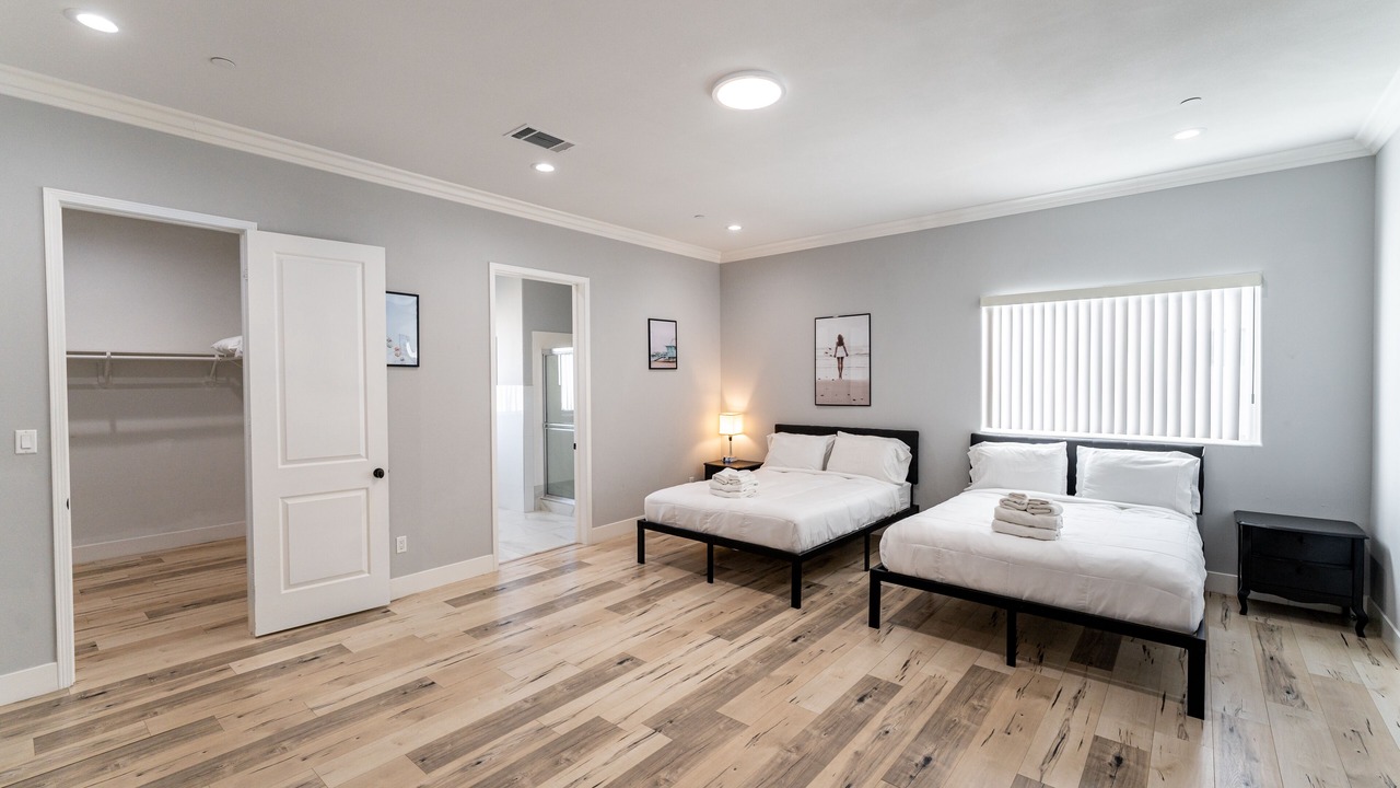 Photo of Bedroom in Midway City