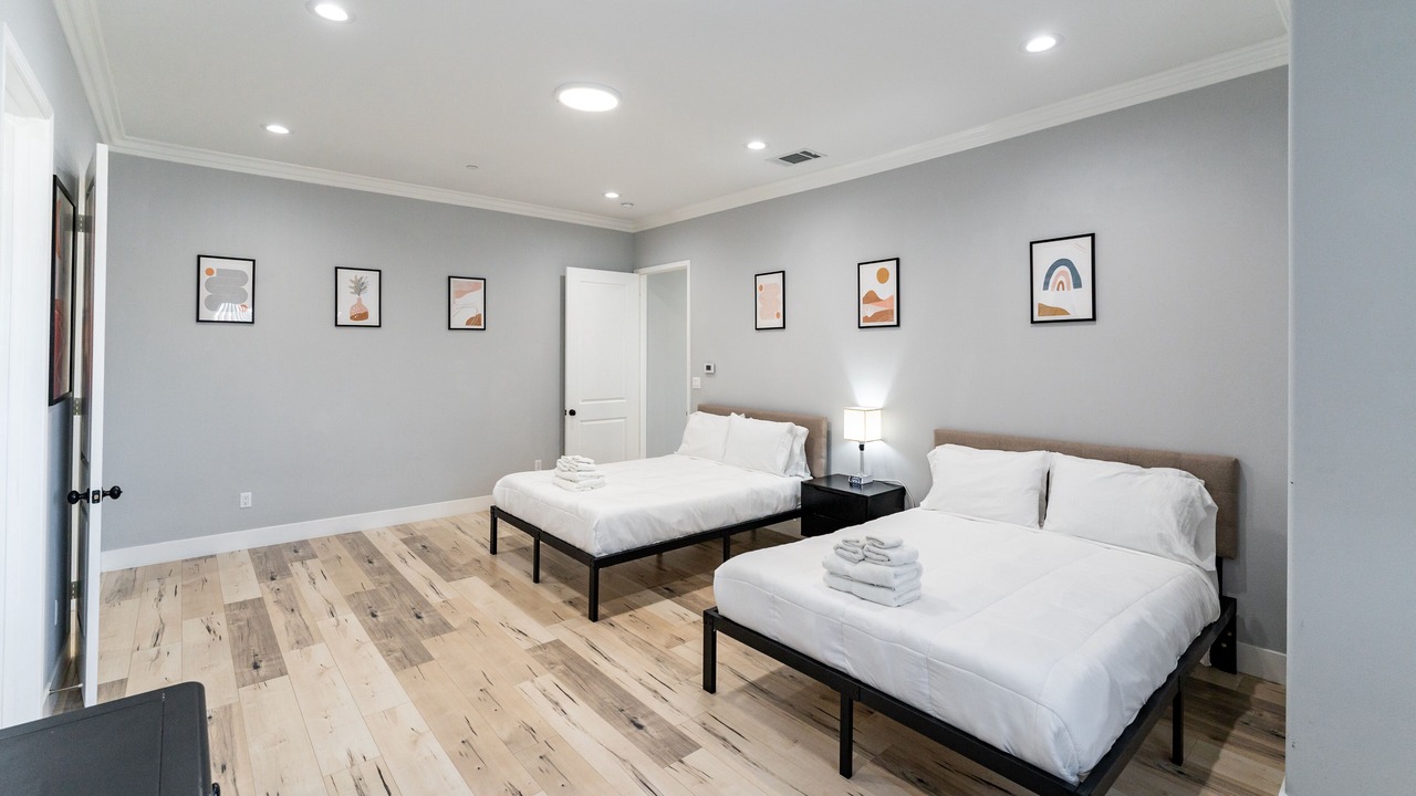 Photo of Bedroom in Midway City