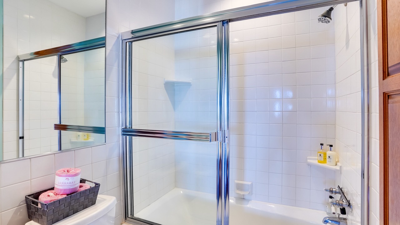 Photo of Bathroom in Avalon