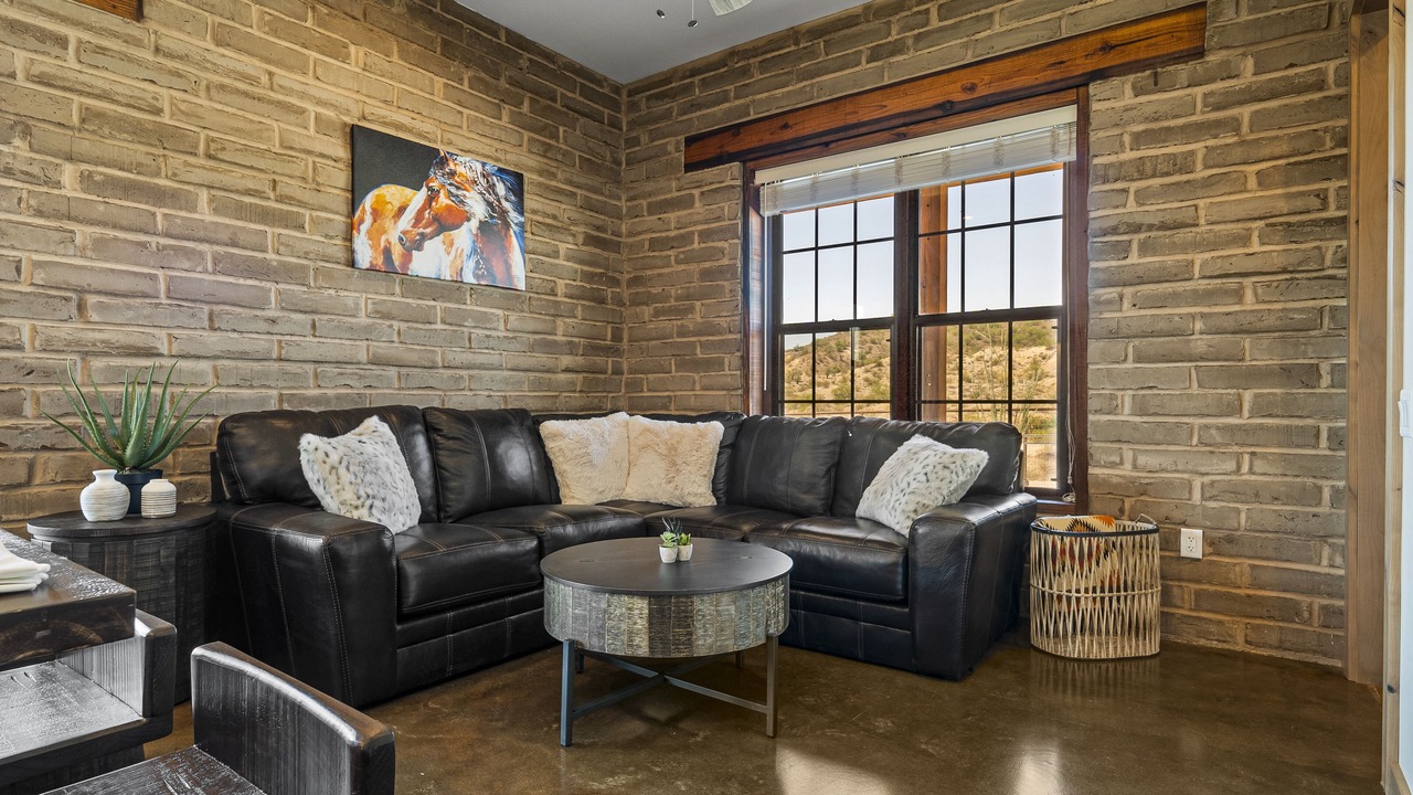 Photo of Livingroom in Wickenburg